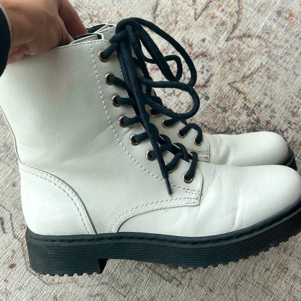 White & black Xappeal Boots